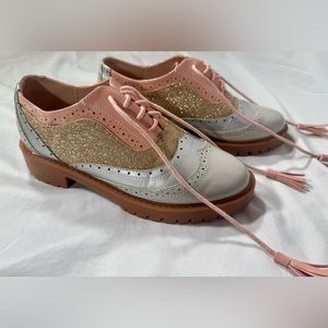 Women’s Pink, Silver And Gold Oxford Shoes Size 6.5 jolimall brand